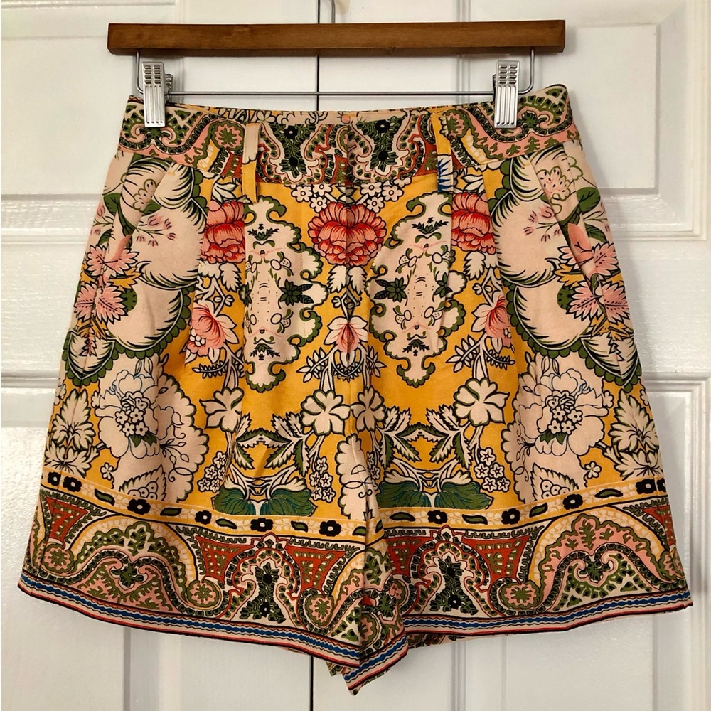 A LOVES A Shorts Sunflower Print High Waist Pleated Size 2 • NEW WITH TAGS •